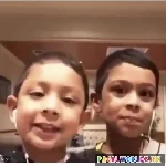 Zara Hole Hole Chalo More Sajna